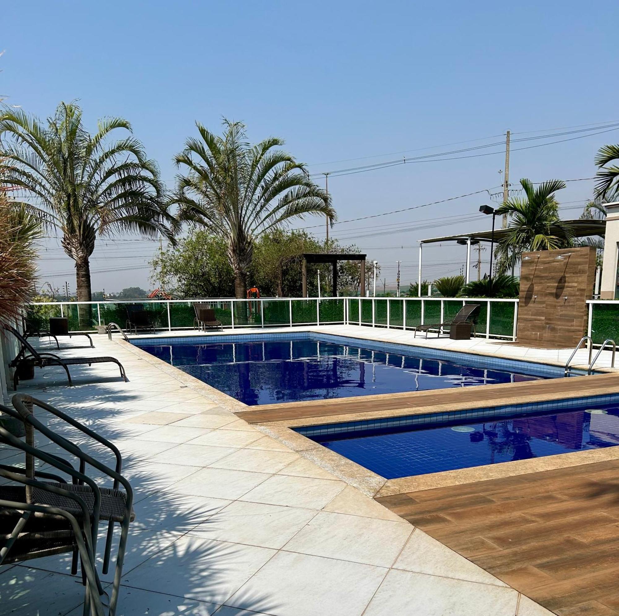 Ap Completo Vista Para Rua Arcond Wifi Piscina Londrina Buitenkant foto
